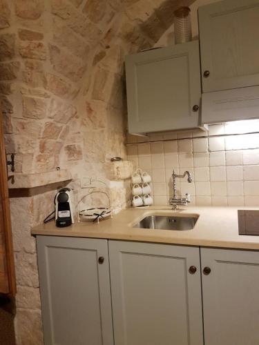 9ef09b81-e030-46be-bd9f-e2a354a702b9